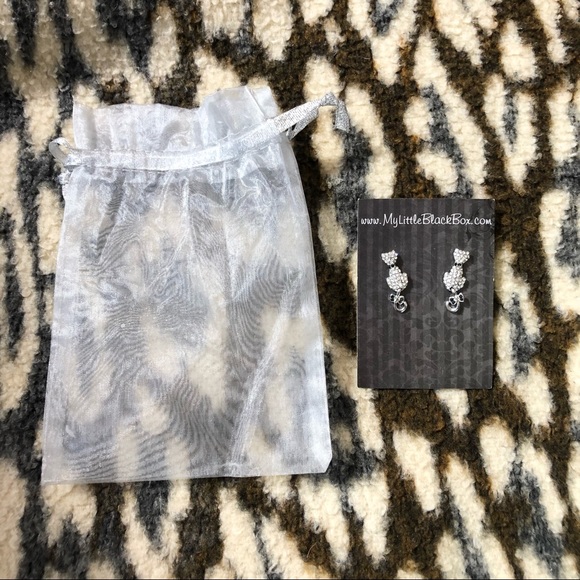 Rhinestone Cat Earrings With Dangle Tail. - Picture 2 of 6